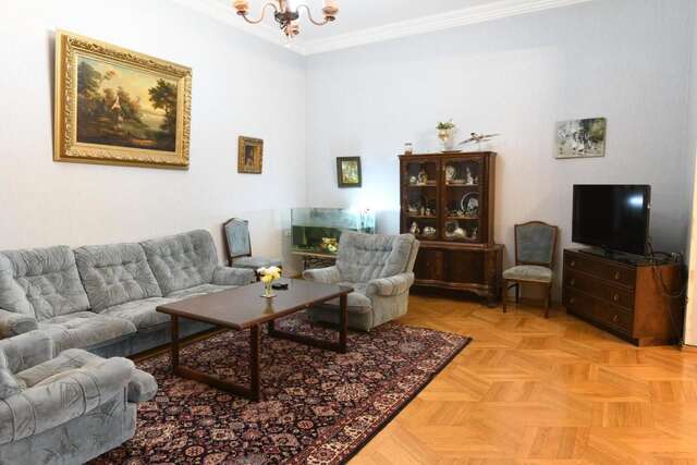 Гостевой дом The Flat Тбилиси-15